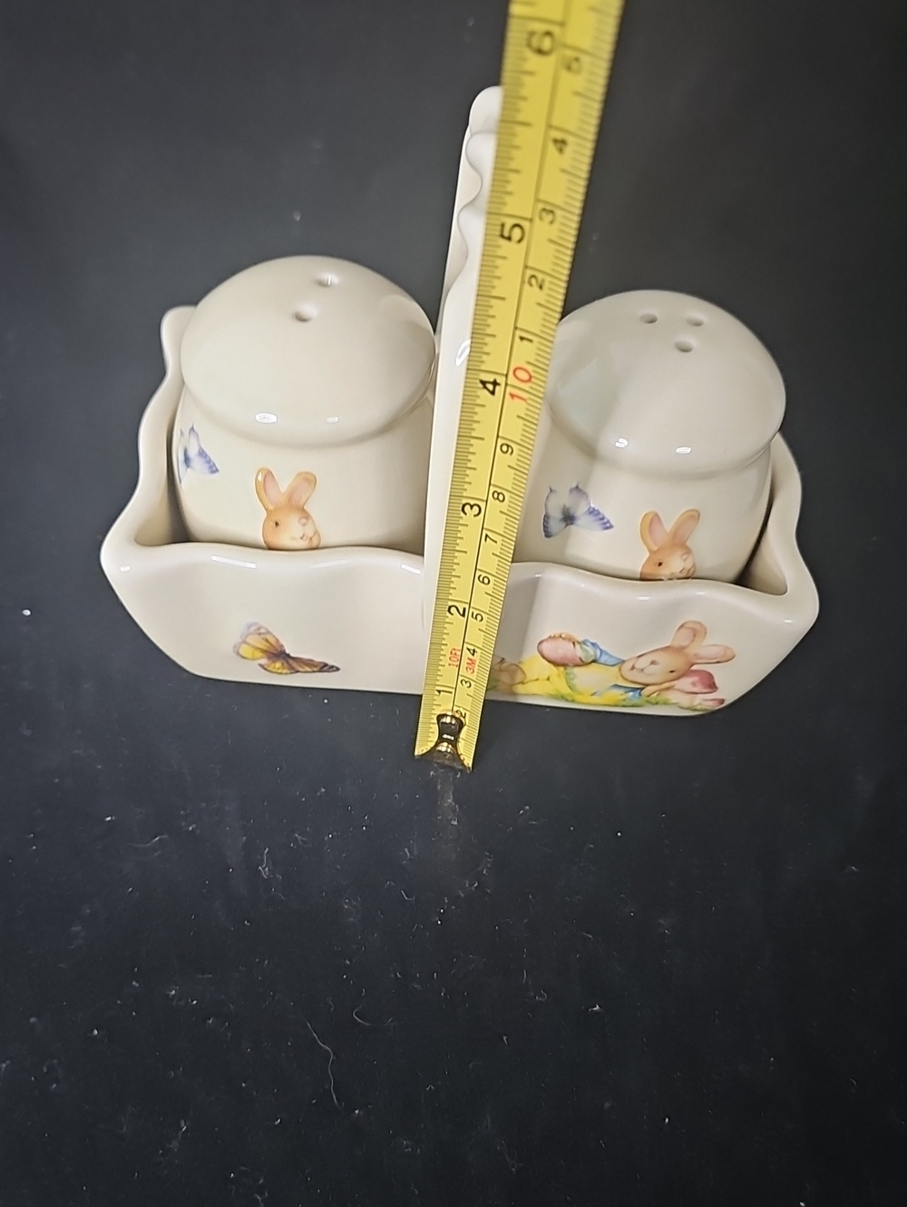 Ceramic Bunny Salt & Pepper Set with Basket - Picture 8 of 9
